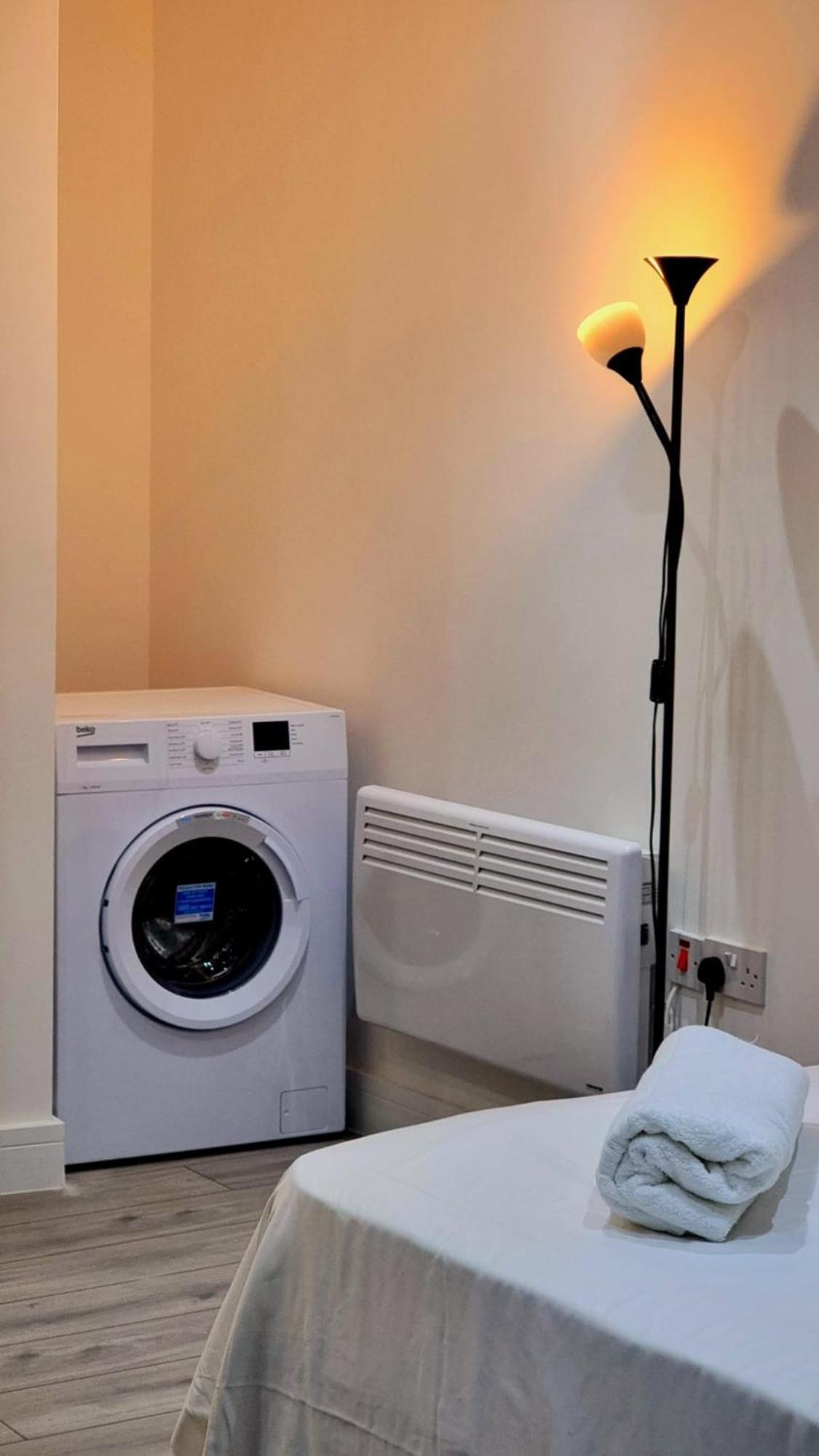 Brand New Collection Of Studios Close To Tube Station London Bagian luar foto